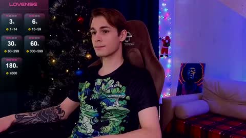 Snapshot of just_sammy chatting on December 28, 1:40 pm Samuel online show from December 28, 1:40 pm