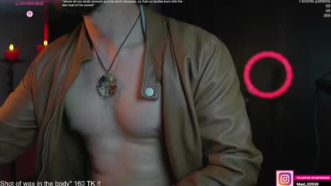 Snapshot of just_your_dreamboy chatting on September 13, 12:33 am Maxi online show from September 13, 12:33 am
