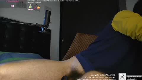 Snapshot of just_your_dreamboy chatting on January 25, 10:18 pm Maxi online show from January 25, 10:18 pm