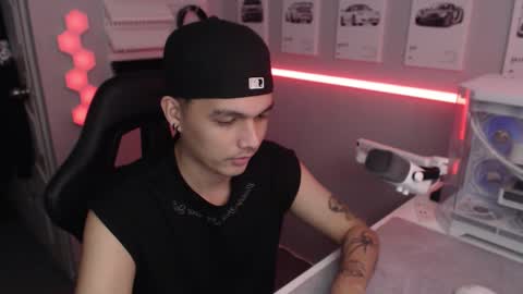 Rhys online show from December 14, 10:06 pm