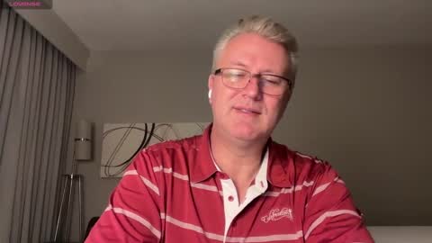Snapshot of justavoyeurhere chatting on October 6, 2:38 am Michael online show from October 6, 2:38 am