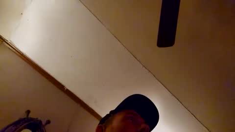 justgoodd online show from March 30, 10:49 am