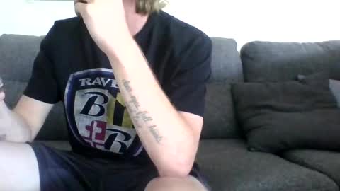 Snapshot of justhavingfun111 chatting on September 28, 10:52 pm justhavingfun111 online show from September 28, 10:52 pm