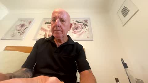 justhavingfun2468 online show from January 9, 6:27 am