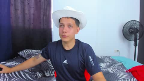 Snapshot of justin_biker chatting on December 3, 10:07 pm justin_biker online show from December 3, 10:07 pm