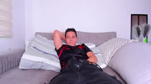 Snapshot of justin_biker chatting on February 25, 10:07 pm justin_biker online show from February 25, 10:07 pm