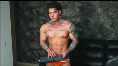 justin clark1 online show from June 24, 4:26 am