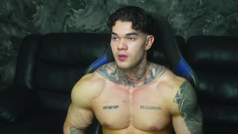 justin clark1 online show from April 27, 1:46 am