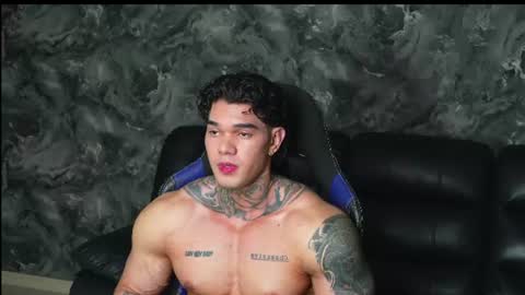 justin clark1 online show from June 17, 4:25 am