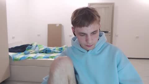 Justin online show from December 22, 6:49 pm