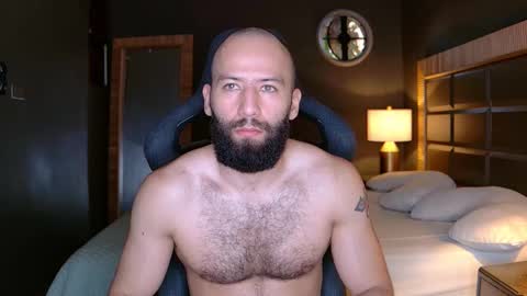 Justin online show from October 18, 11:59 am