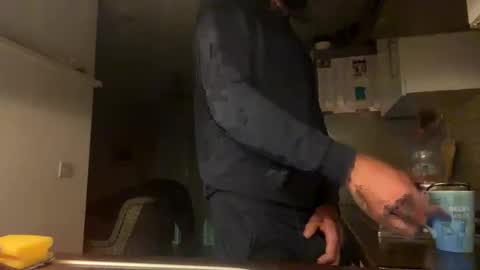 Snapshot of justin_huge chatting on October 25, 4:14 am justin_huge online show from October 25, 4:14 am