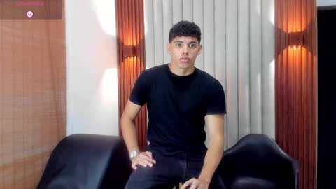 Snapshot of justin_mack chatting on September 28, 1:09 pm justin online show from September 28, 1:09 pm