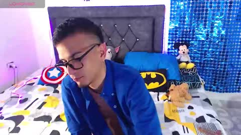 Snapshot of justin_melendez chatting on January 16, 9:19 pm JUSTIN online show from January 16, 9:19 pm