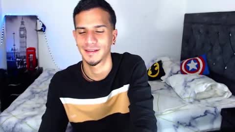 Snapshot of justin_melendez chatting on September 20, 4:23 am JUSTIN online show from September 20, 4:23 am