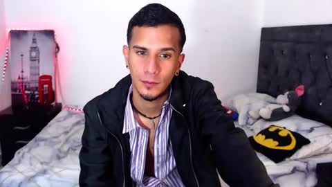 Snapshot of justin_melendez chatting on September 17, 9:49 pm JUSTIN online show from September 17, 9:49 pm
