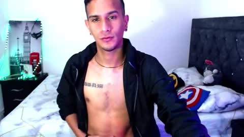 JUSTIN online show from October 17, 6:12 pm