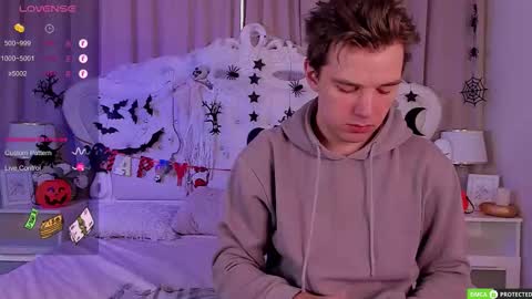 Arthur online show from October 17, 3:10 am