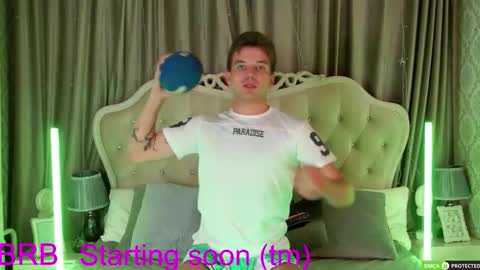 Snapshot of justin_reed chatting on September 16, 1:34 pm Arthur online show from September 16, 1:34 pm