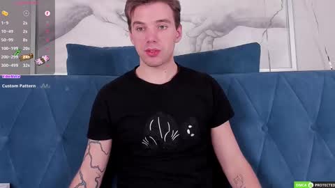 Snapshot of justin_reed chatting on February 25, 4:03 am Arthur online show from February 25, 4:03 am