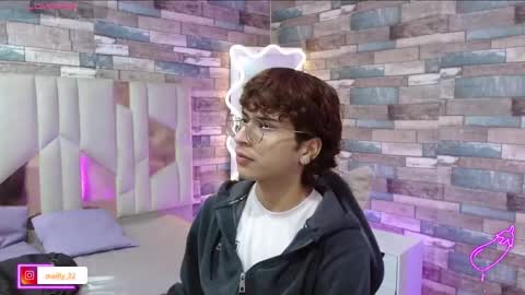  justin  online show from March 9, 3:22 am