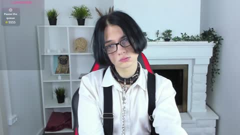 Snapshot of justin_twinkboy chatting on December 6, 12:16 pm JUSTIN online show from December 6, 12:16 pm