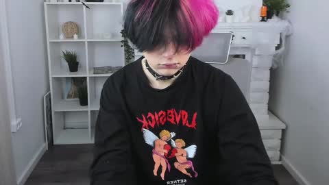 Snapshot of justin_twinkboy chatting on October 23, 12:41 pm JUSTIN online show from October 23, 12:41 pm