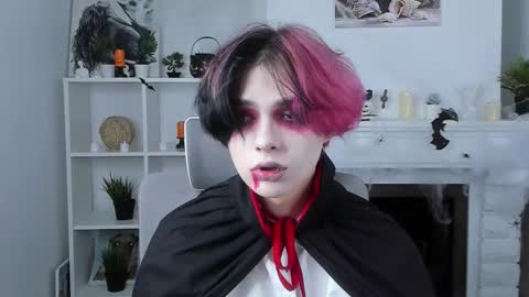 Snapshot of justin_twinkboy chatting on October 31, 12:41 pm JUSTIN online show from October 31, 12:41 pm