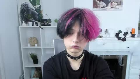 Snapshot of justin_twinkboy chatting on October 26, 12:51 pm JUSTIN online show from October 26, 12:51 pm