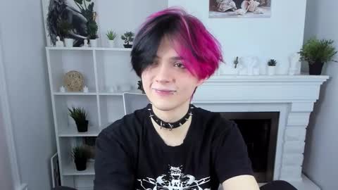 Snapshot of justin_twinkboy chatting on October 16, 1:19 pm JUSTIN online show from October 16, 1:19 pm