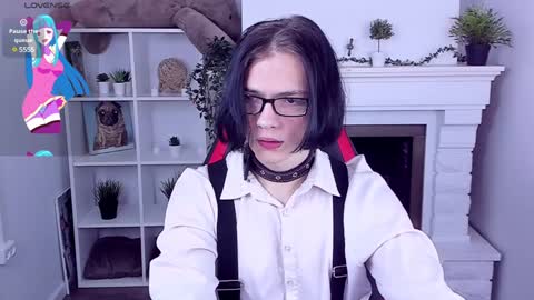 Snapshot of justin_twinkboy chatting on February 1, 8:26 pm JUSTIN online show from February 1, 8:26 pm