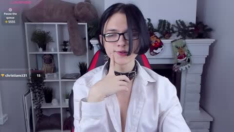 Snapshot of justin_twinkboy chatting on December 23, 8:36 pm JUSTIN online show from December 23, 8:36 pm