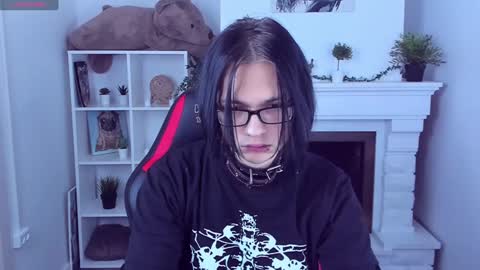Snapshot of justin_twinkboy chatting on January 21, 8:32 pm JUSTIN online show from January 21, 8:32 pm