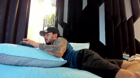 Justin White online show from June 13, 9:56 pm