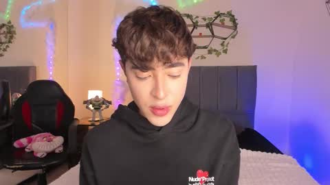 Justin online show from February 7, 11:39 am