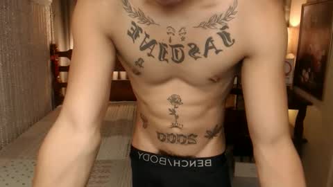 Snapshot of justine_hunk chatting on October 11, 6:06 am justine_hunk online show from October 11, 6:06 am