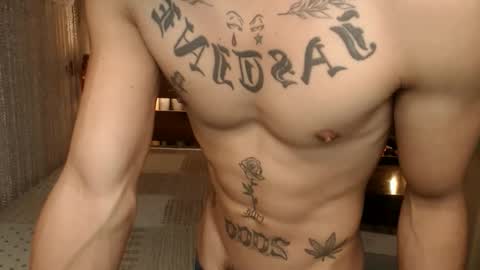 justine_hunk online show from March 26, 6:06 am