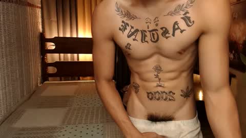 justine_hunk online show from January 17, 5:32 am
