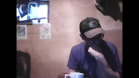 Snapshot of justinjerksit chatting on December 10, 7:00 pm justinjerksit online show from December 10, 7:00 pm