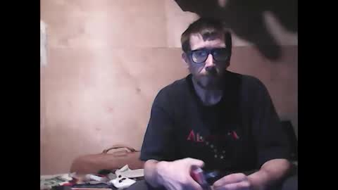 Snapshot of justinjerksit chatting on December 13, 7:37 am justinjerksit online show from December 13, 7:37 am