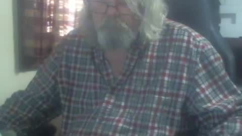 justmeohio online show from November 17, 6:22 pm