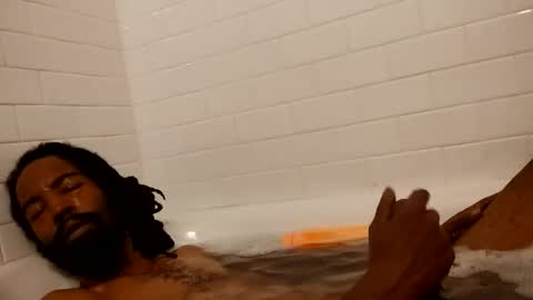 Snapshot of justmewithatd chatting on October 31, 6:26 am justmewithatd online show from October 31, 6:26 am