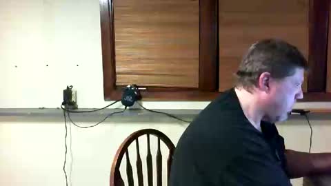 Snapshot of justsetfree chatting on February 3, 6:45 am justsetfree online show from February 3, 6:45 am