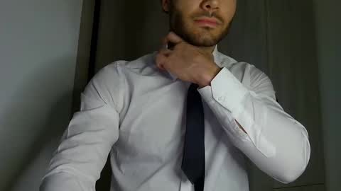 Justin online show from April 6, 8:42 pm