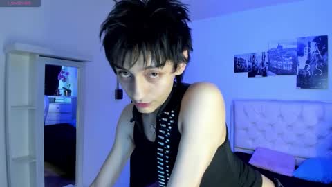 Juli 3 online show from February 9, 8:46 pm