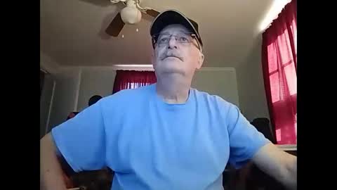 Snapshot of kabriggs137 chatting on January 28, 9:19 pm kabriggs137 online show from January 28, 9:19 pm