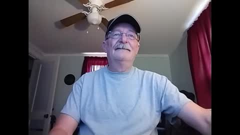 Snapshot of kabriggs137 chatting on January 5, 8:31 pm kabriggs137 online show from January 5, 8:31 pm