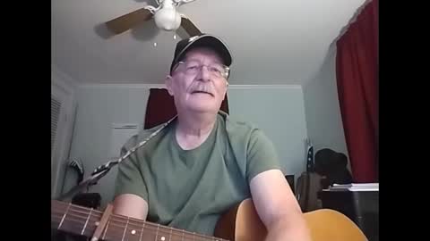 Snapshot of kabriggs137 chatting on December 20, 12:30 am kabriggs137 online show from December 20, 12:30 am