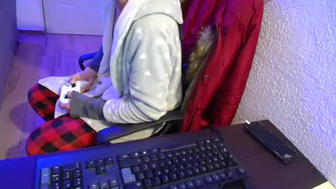 Snapshot of kael_art_d chatting on December 22, 11:42 pm kael_art_d online show from December 22, 11:42 pm