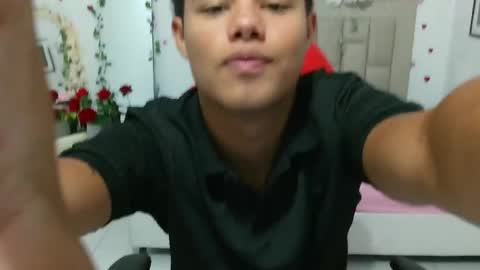 kael_fox online show from April 11, 6:22 pm